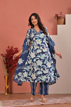 Navy Blue Floral Printed Kurta