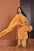 Ethnic Floral Print Kurta Set with Dupatta