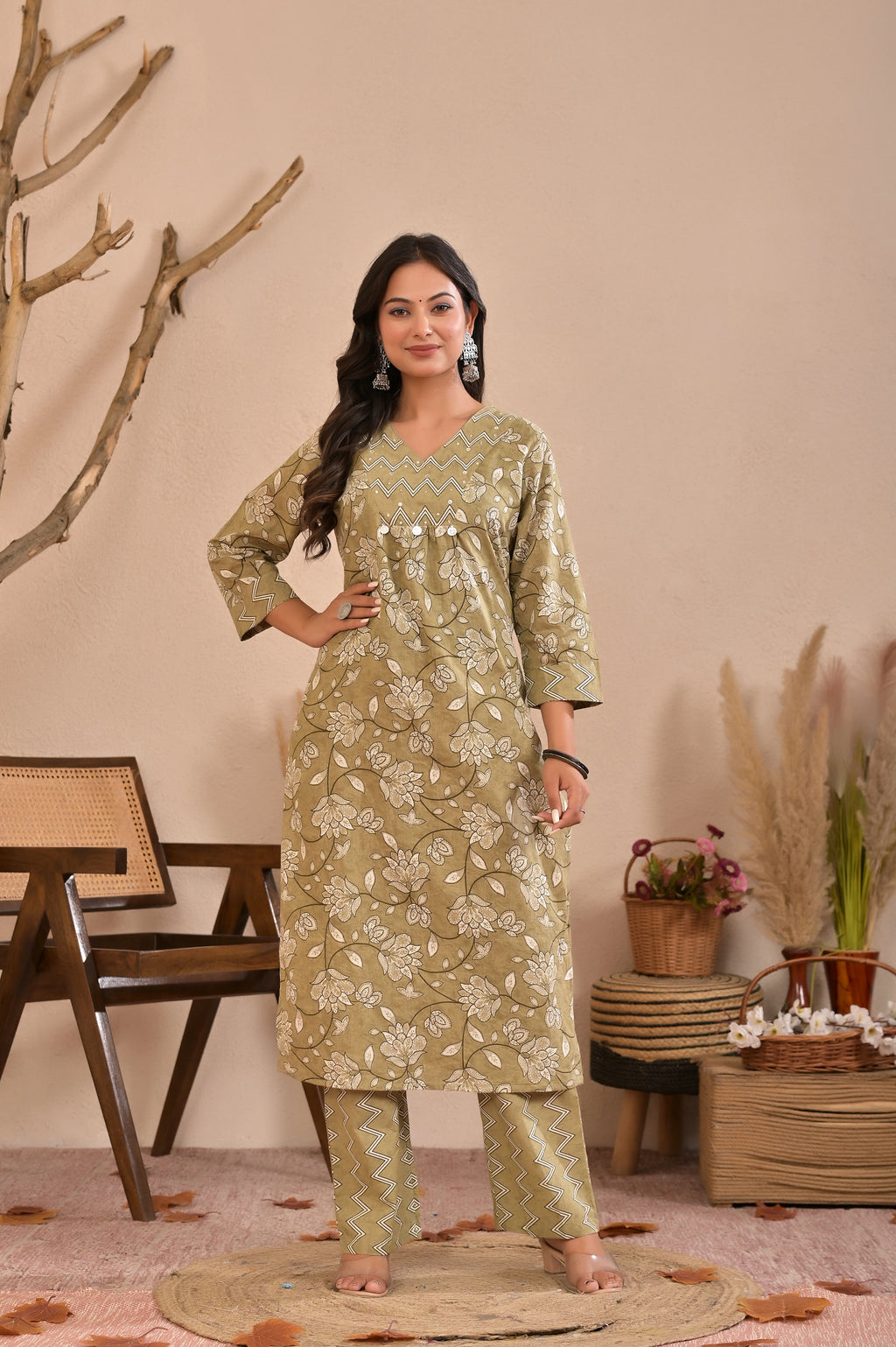 Women’s Straight Printed Kurta Pant Dupatta Set with Handworked Yoke & Tassels
