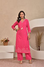 Women’s Lace Detailed Embroidered Kurta Pant Dupatta Set with Tassels