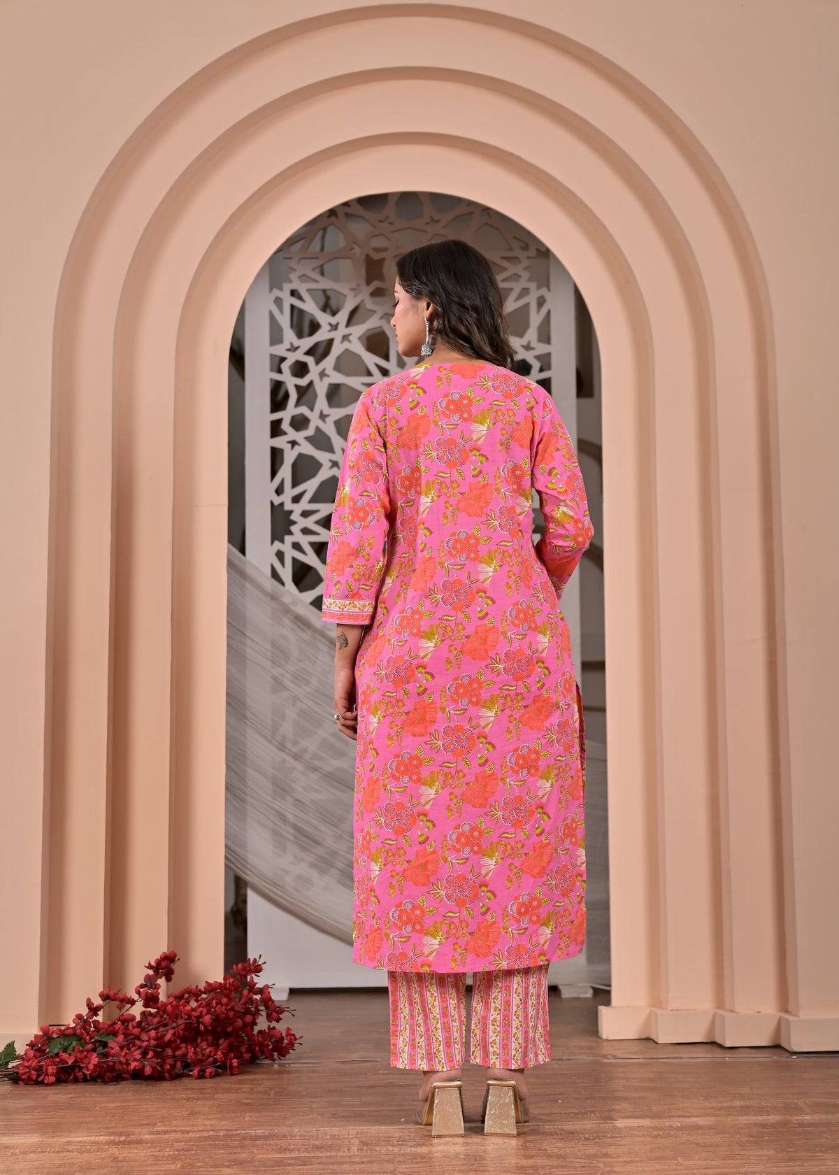 Floral Printed Kurta Pant Dupatta Set with Heavy Neck Handwork