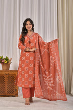 Printed Kurta Pant Set with Embroidered V-Neckline & Tassel Work