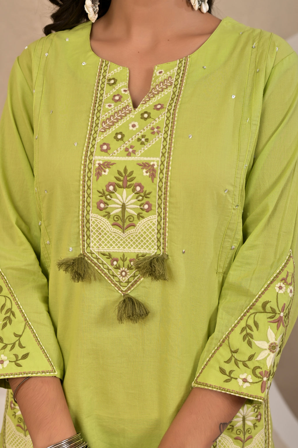 Women’s Embroidered Kurta Set with Lace, Handwork & Tassel Details