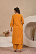 Women’s Lace Detailed Embroidered Kurta Pant Dupatta Set with Tassels