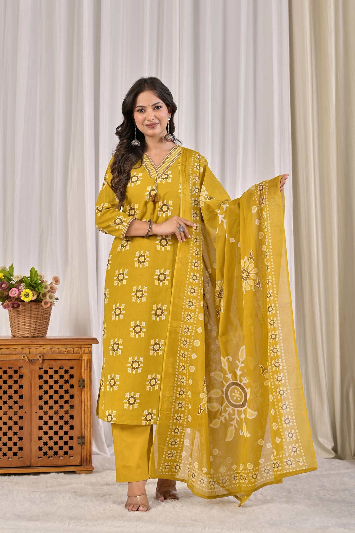 Printed Kurta Pant Set with Embroidered V-Neckline & Tassel Work