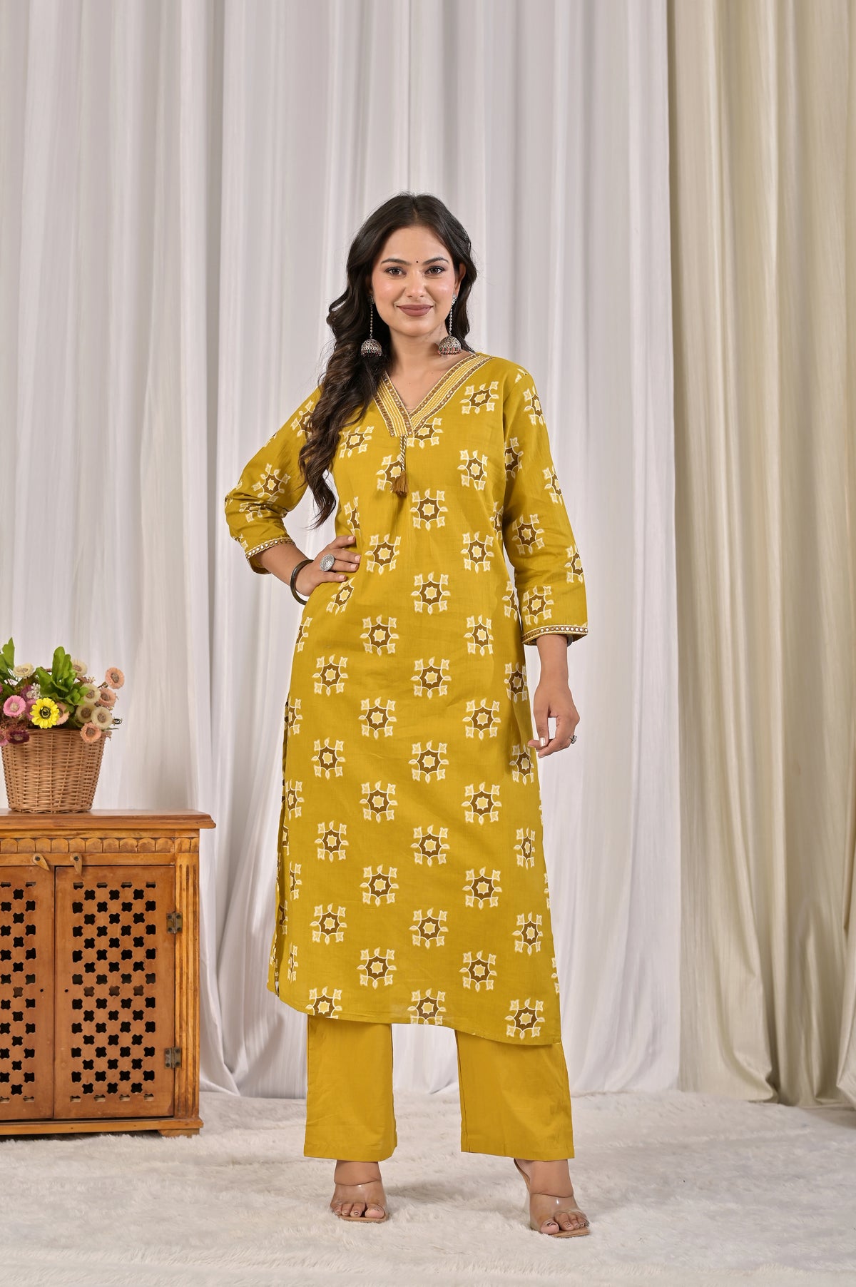 Printed Kurta Pant Set with Embroidered V-Neckline & Tassel Work