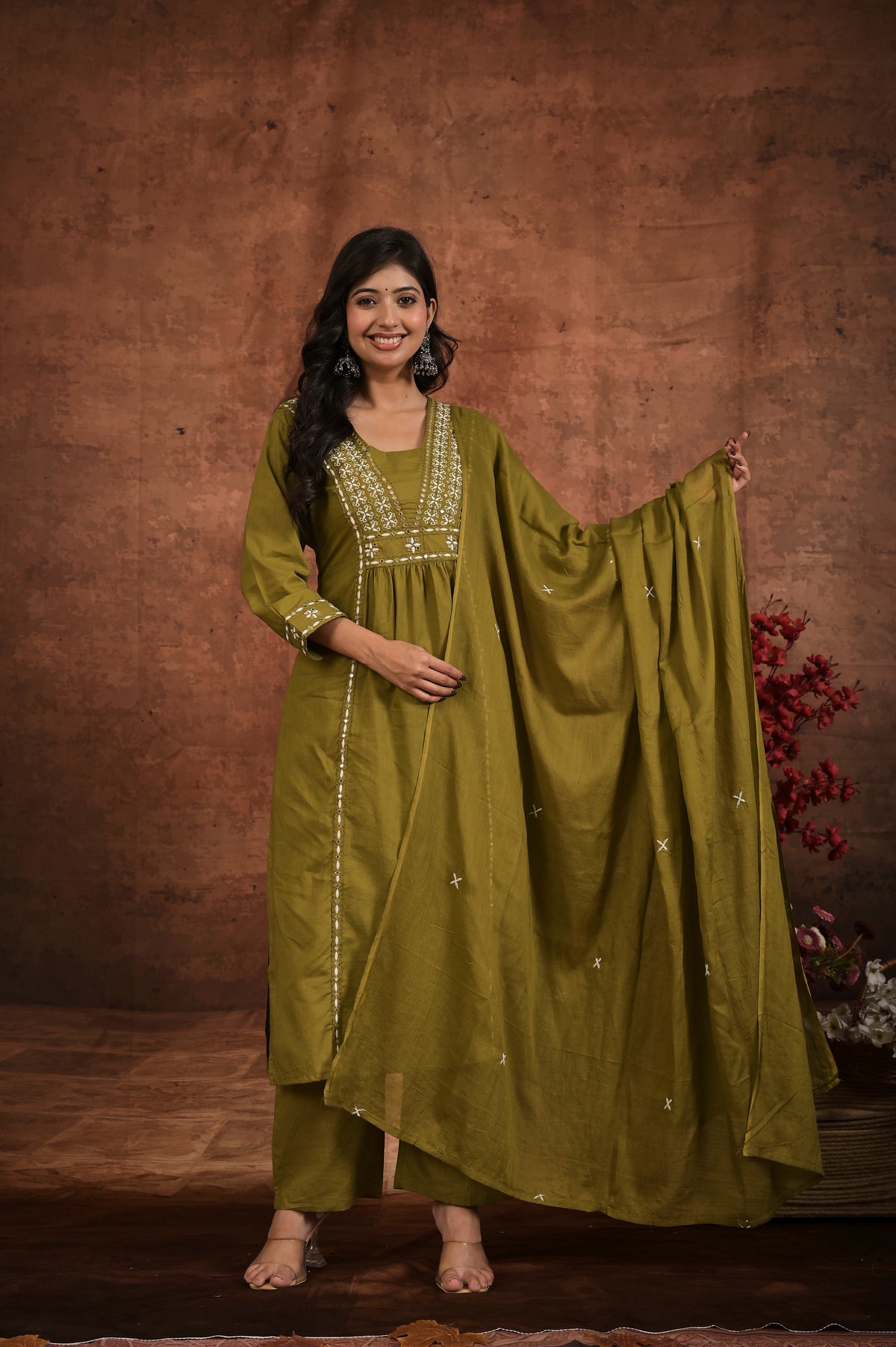 Women’s Embroidered Kurta Set with Detailed Neckline