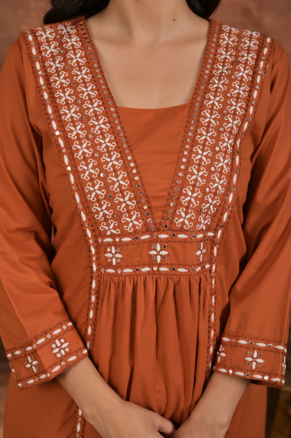 Women’s Embroidered Kurta Set with Detailed Neckline