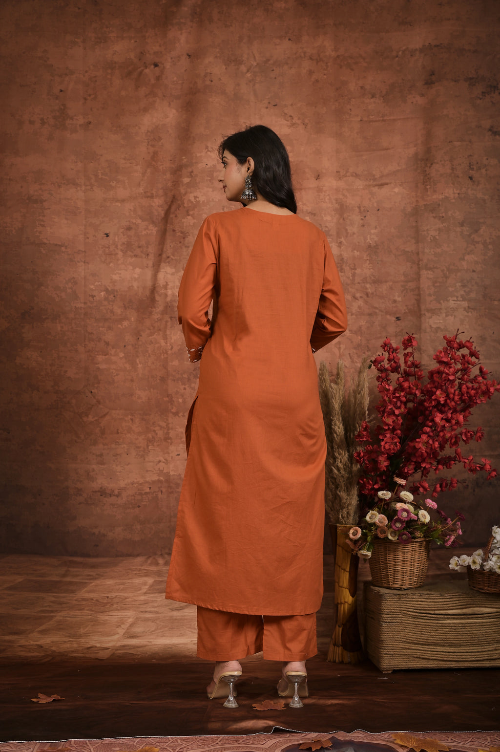 Women’s Embroidered Kurta Set with Detailed Neckline