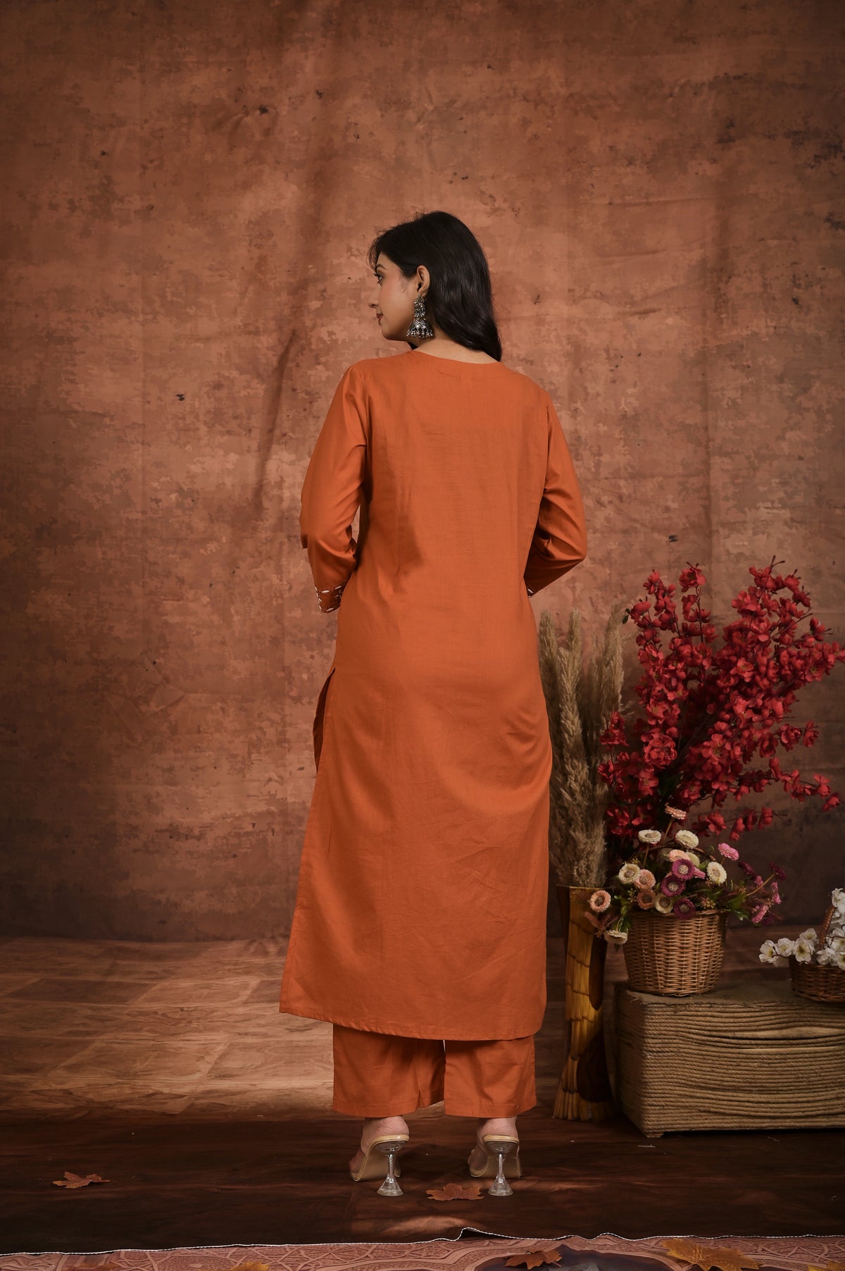 Women’s Embroidered Kurta Set with Detailed Neckline
