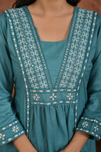 Women’s Embroidered Kurta Set with Detailed Neckline