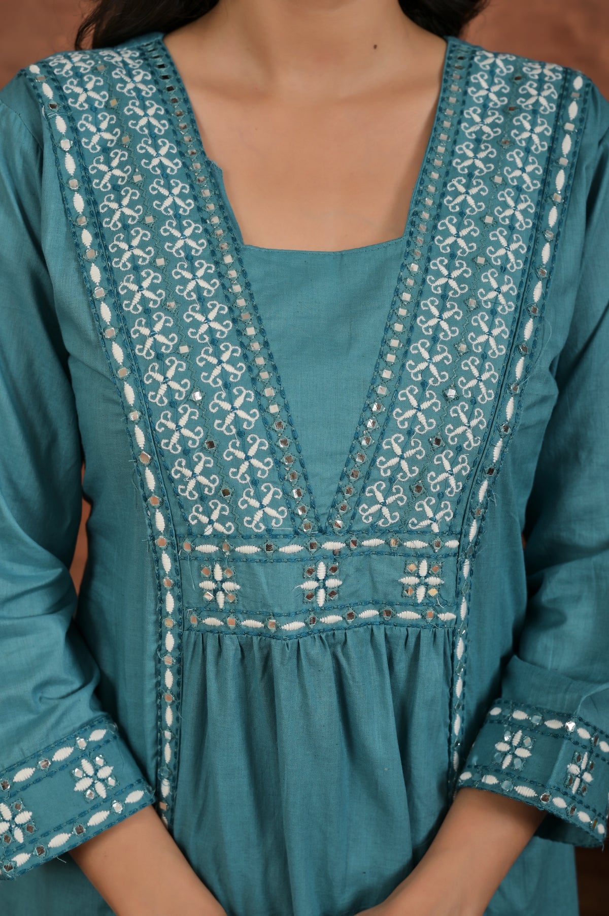 Women’s Embroidered Kurta Set with Detailed Neckline