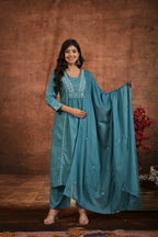 Women’s Embroidered Kurta Set with Detailed Neckline