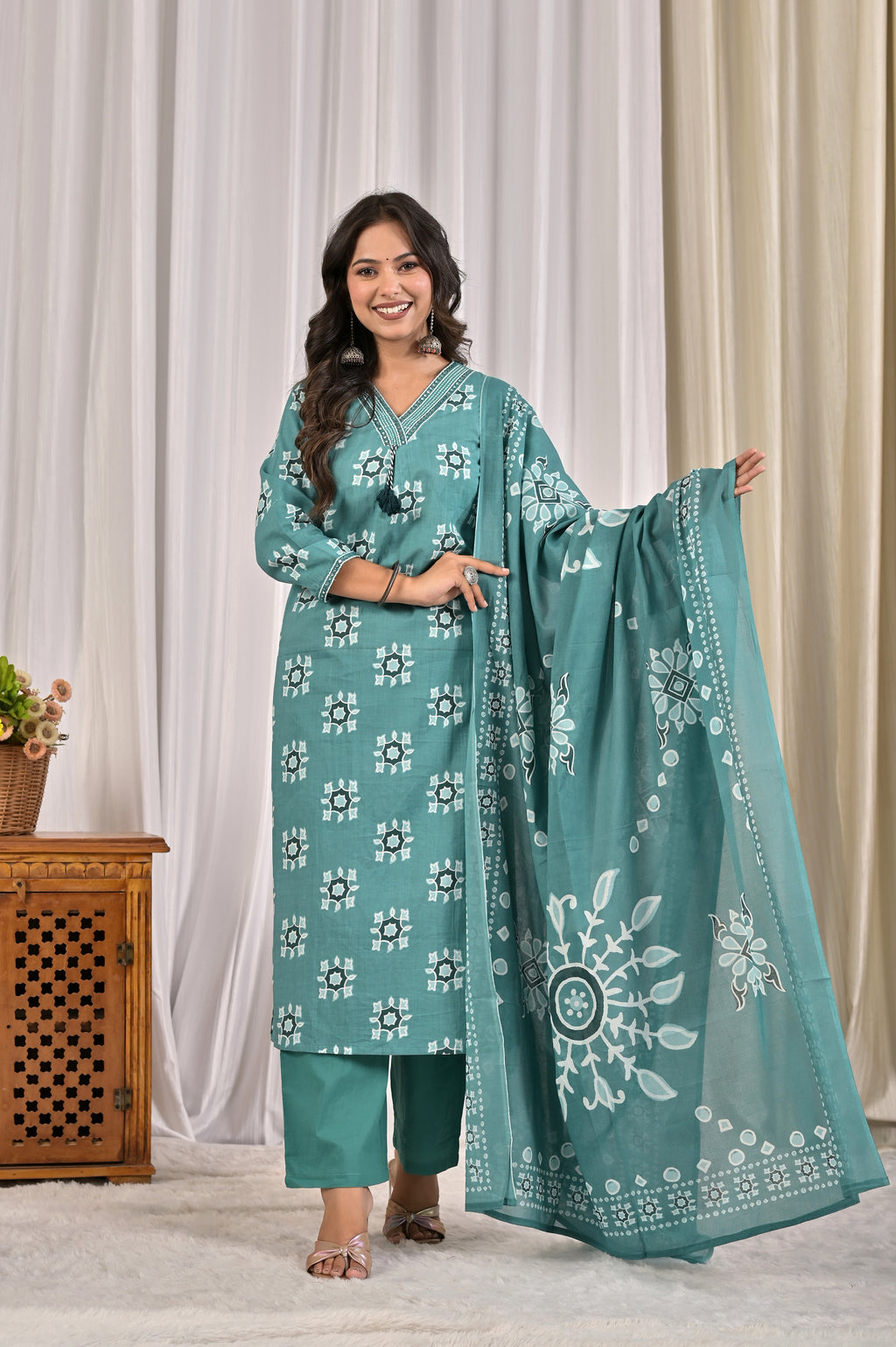 Printed Kurta Pant Set with Embroidered V-Neckline & Tassel Work