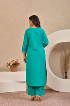 Women’s Lace Detailed Embroidered Kurta Pant Dupatta Set with Tassels