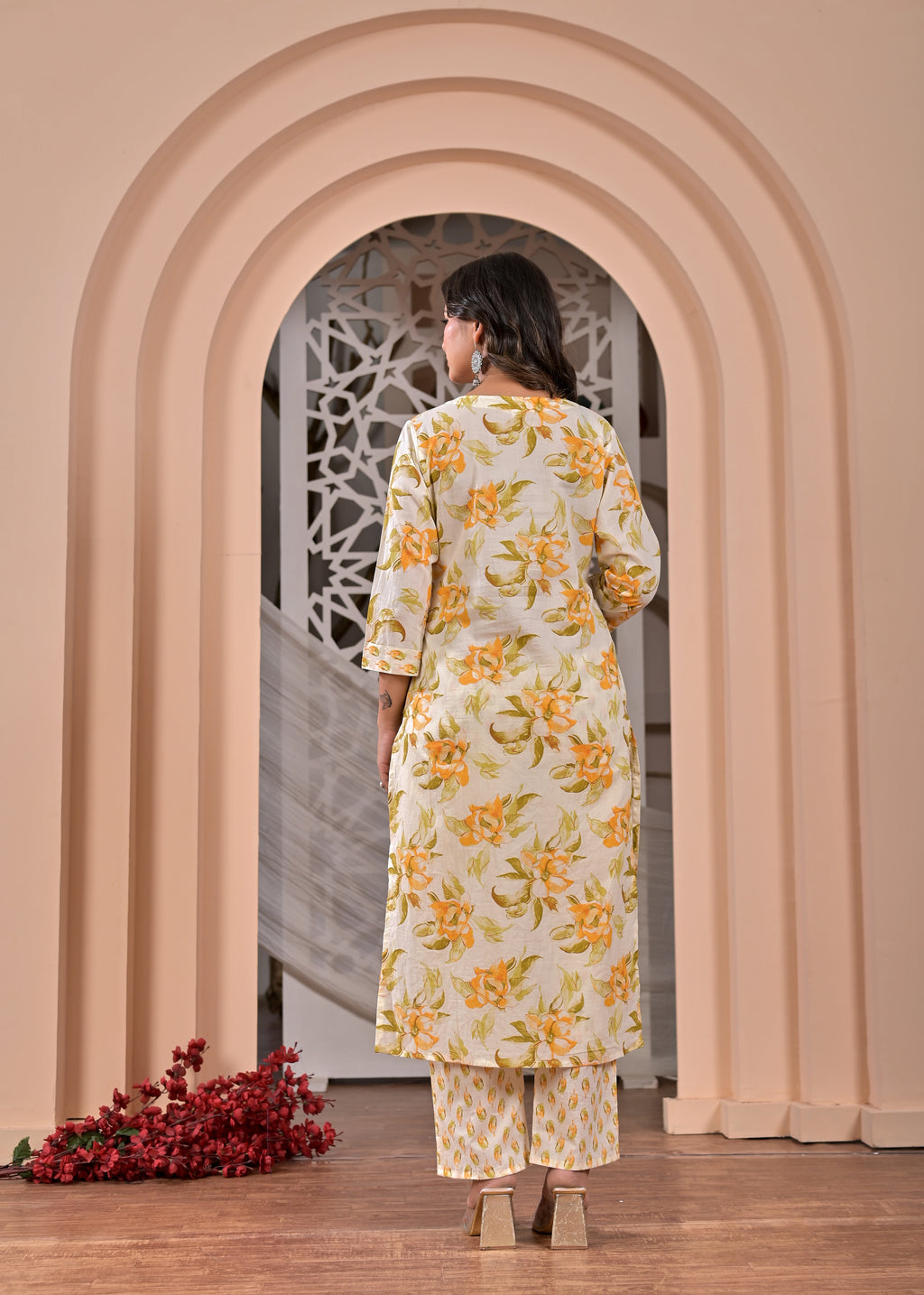 Women’s Straight Printed Kurta Pant Dupatta Set with Handwork & Tassels